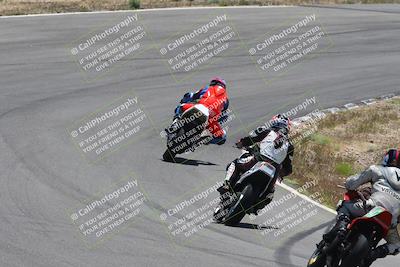 media/Apr-20-2025-AHRMA (Sun) [[393a79c373]]/Race/Group 5/Turn 4b/